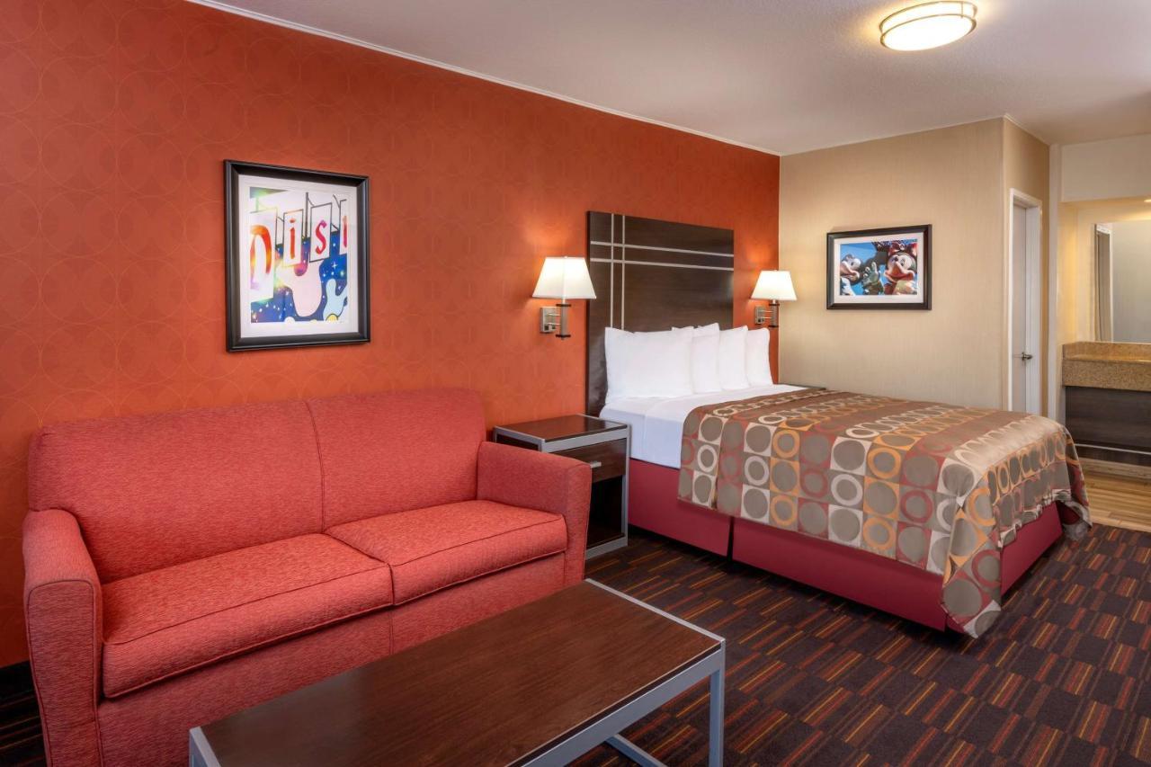 Best Western Plus Raffles Inn & Suites Anaheim Dış mekan fotoğraf