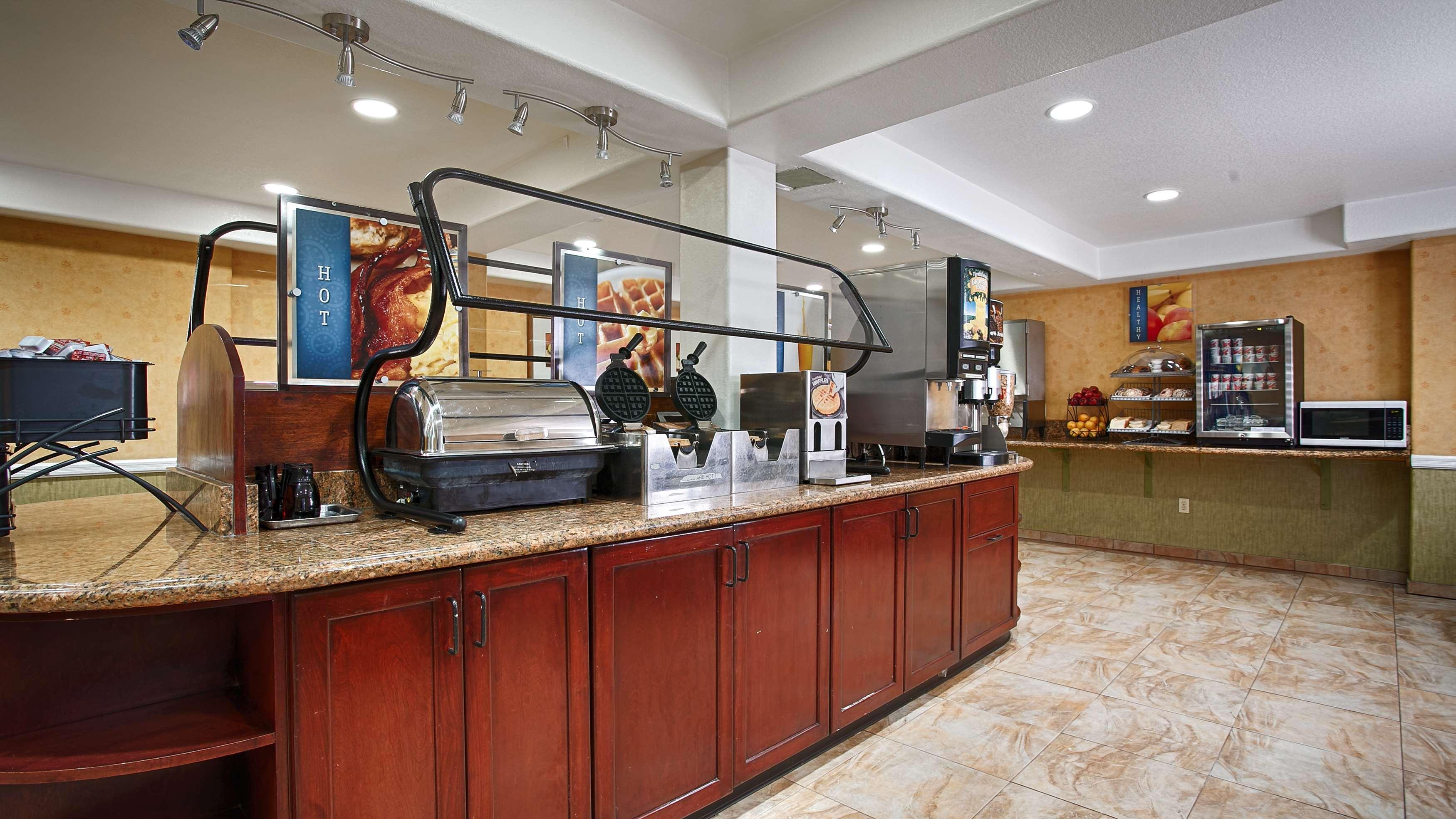 Best Western Plus Raffles Inn & Suites Anaheim Dış mekan fotoğraf