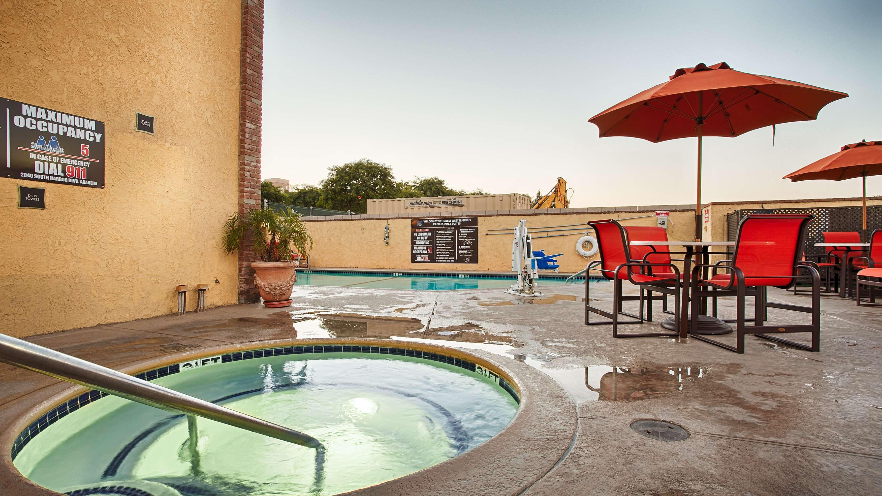 Best Western Plus Raffles Inn & Suites Anaheim Dış mekan fotoğraf