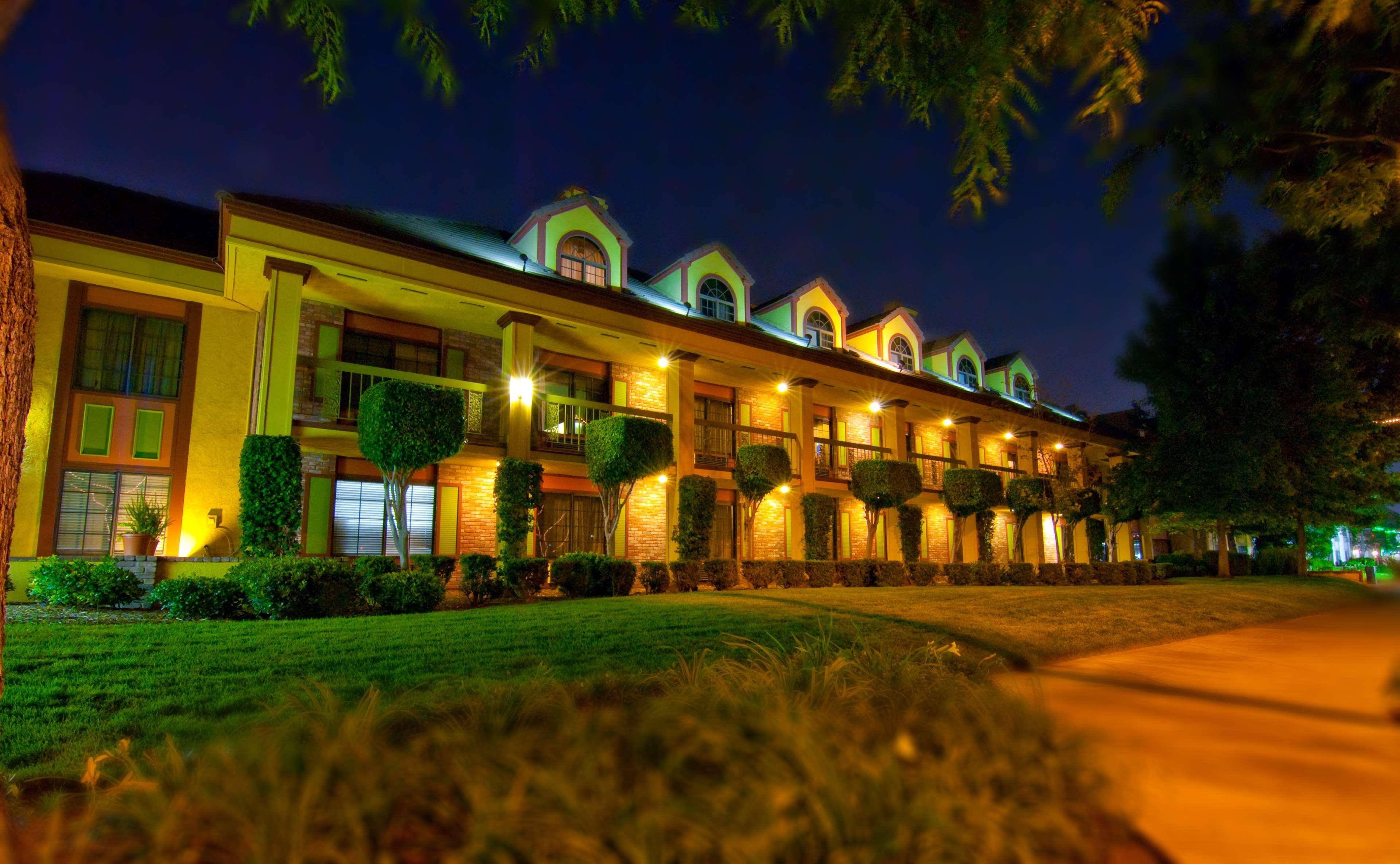 Best Western Plus Raffles Inn & Suites Anaheim Dış mekan fotoğraf