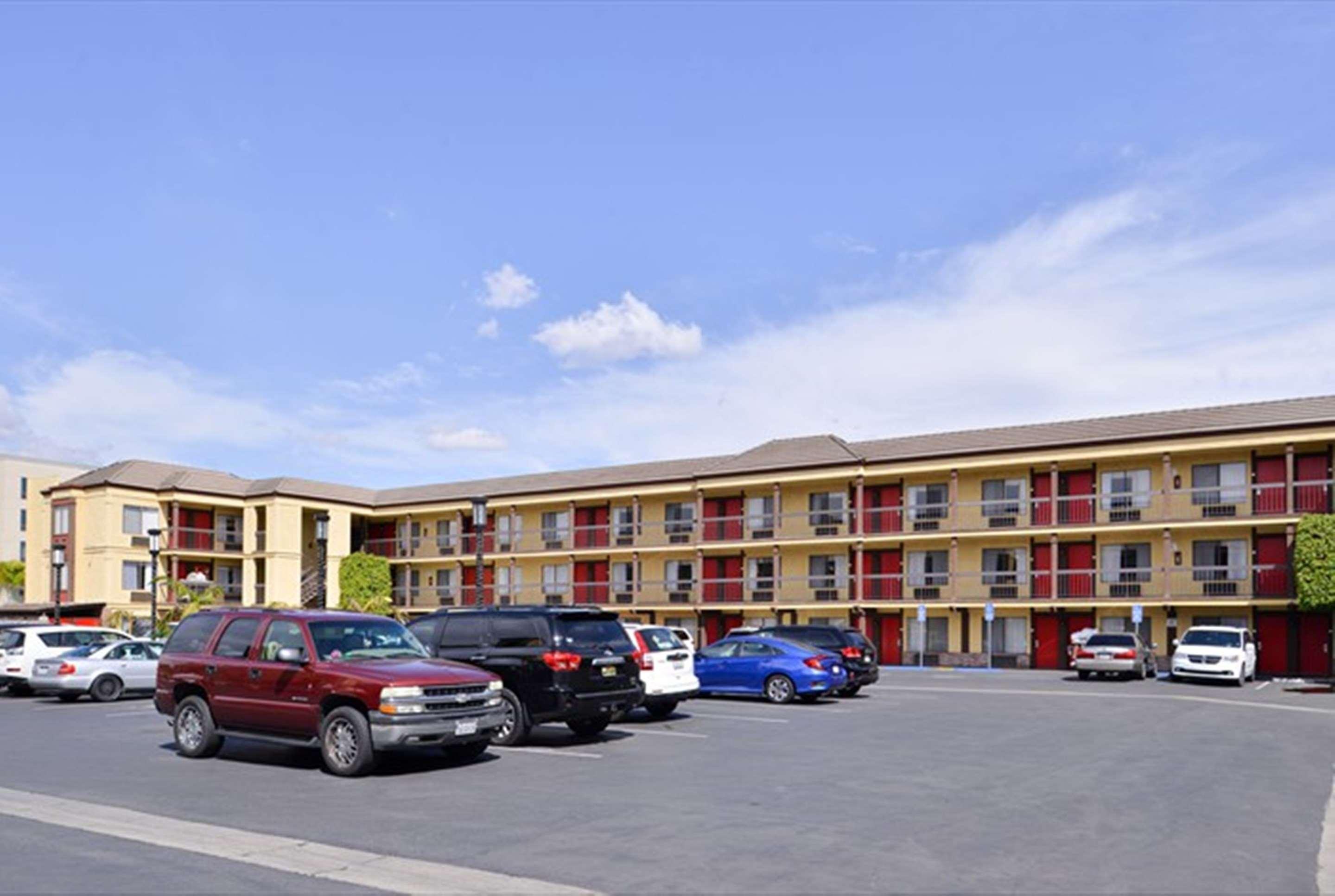 Best Western Plus Raffles Inn & Suites Anaheim Dış mekan fotoğraf