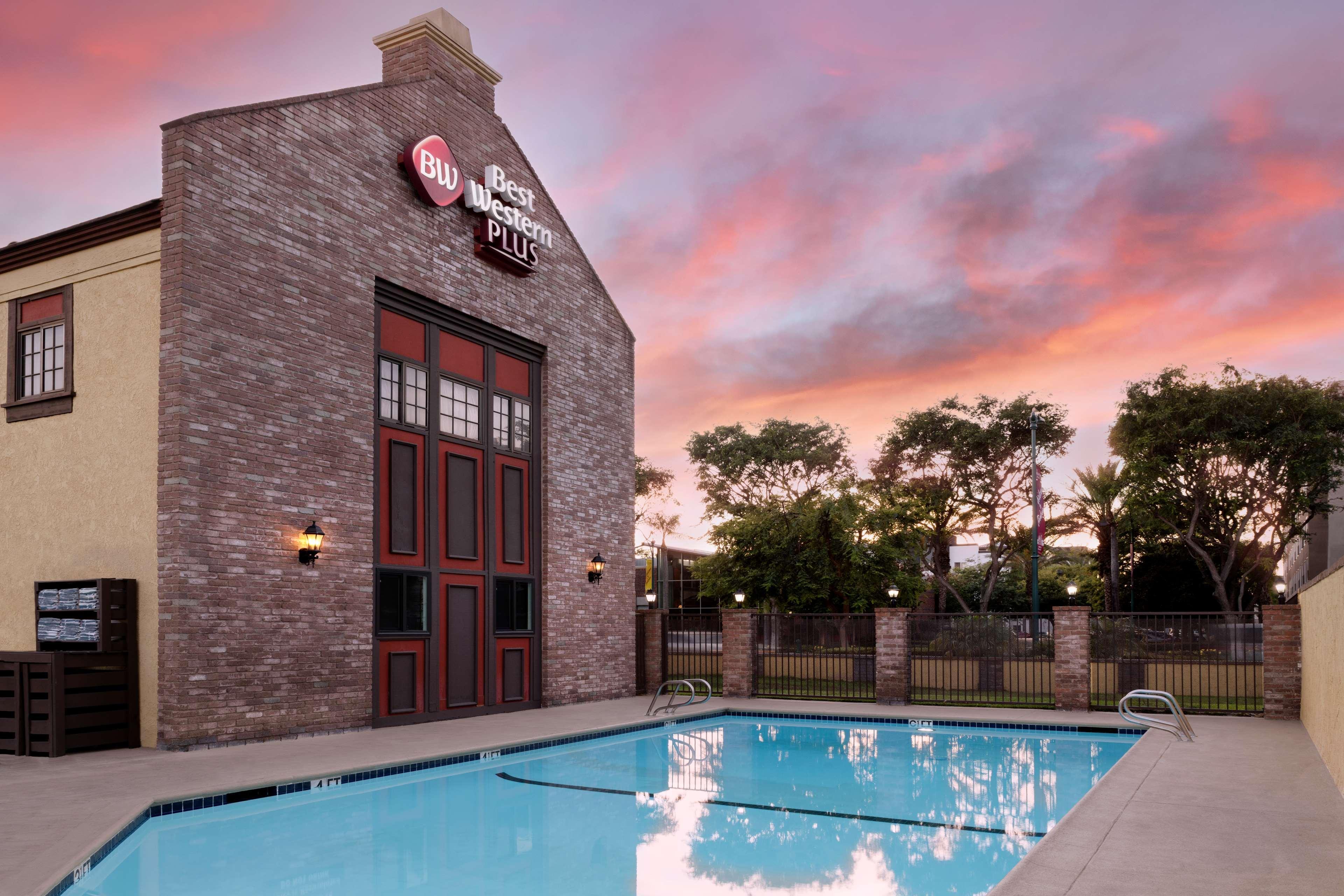 Best Western Plus Raffles Inn & Suites Anaheim Dış mekan fotoğraf