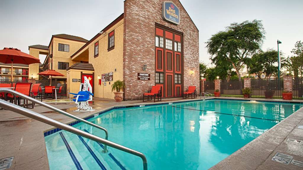 Best Western Plus Raffles Inn & Suites Anaheim Dış mekan fotoğraf