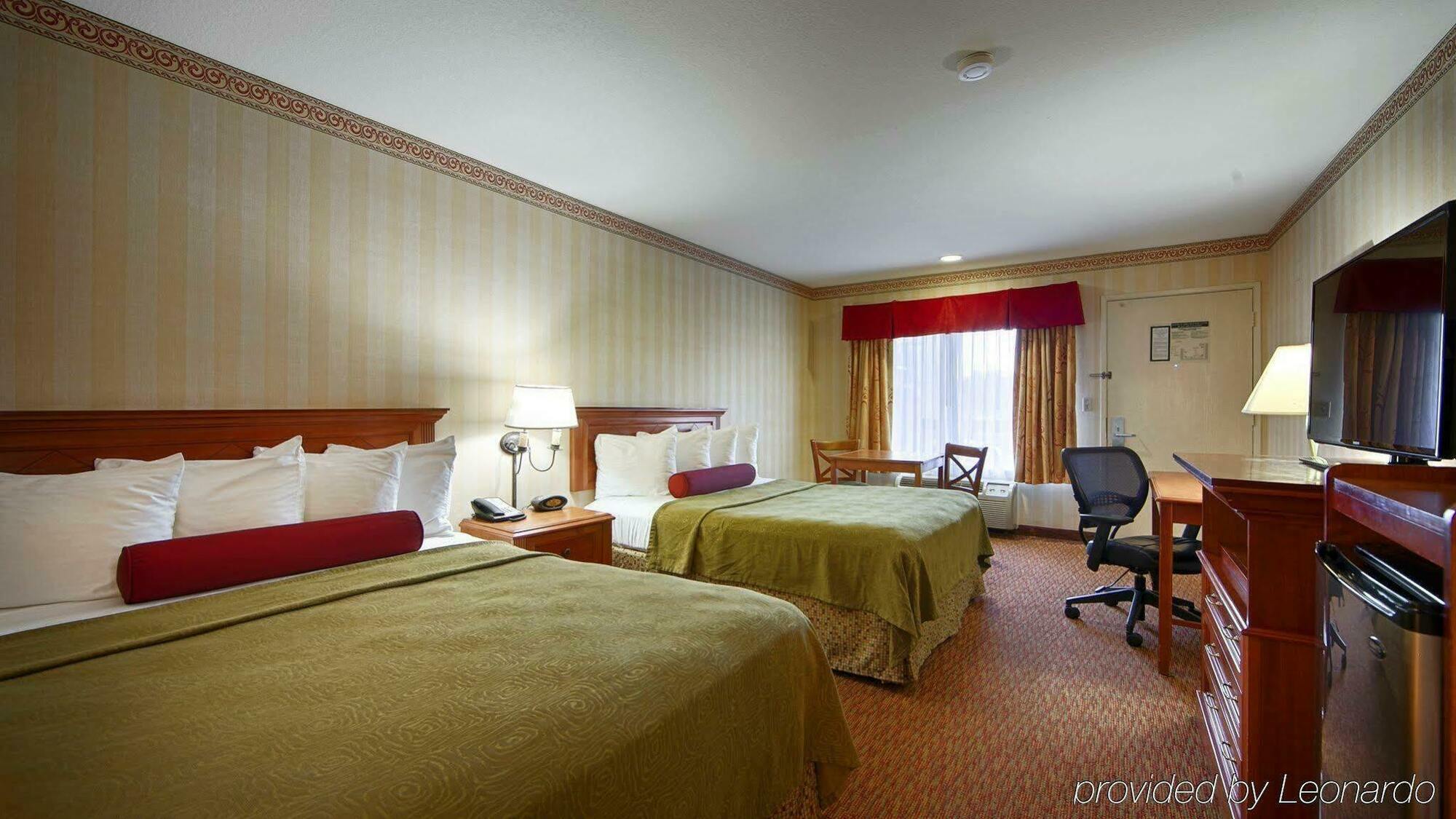Best Western Plus Raffles Inn & Suites Anaheim Dış mekan fotoğraf