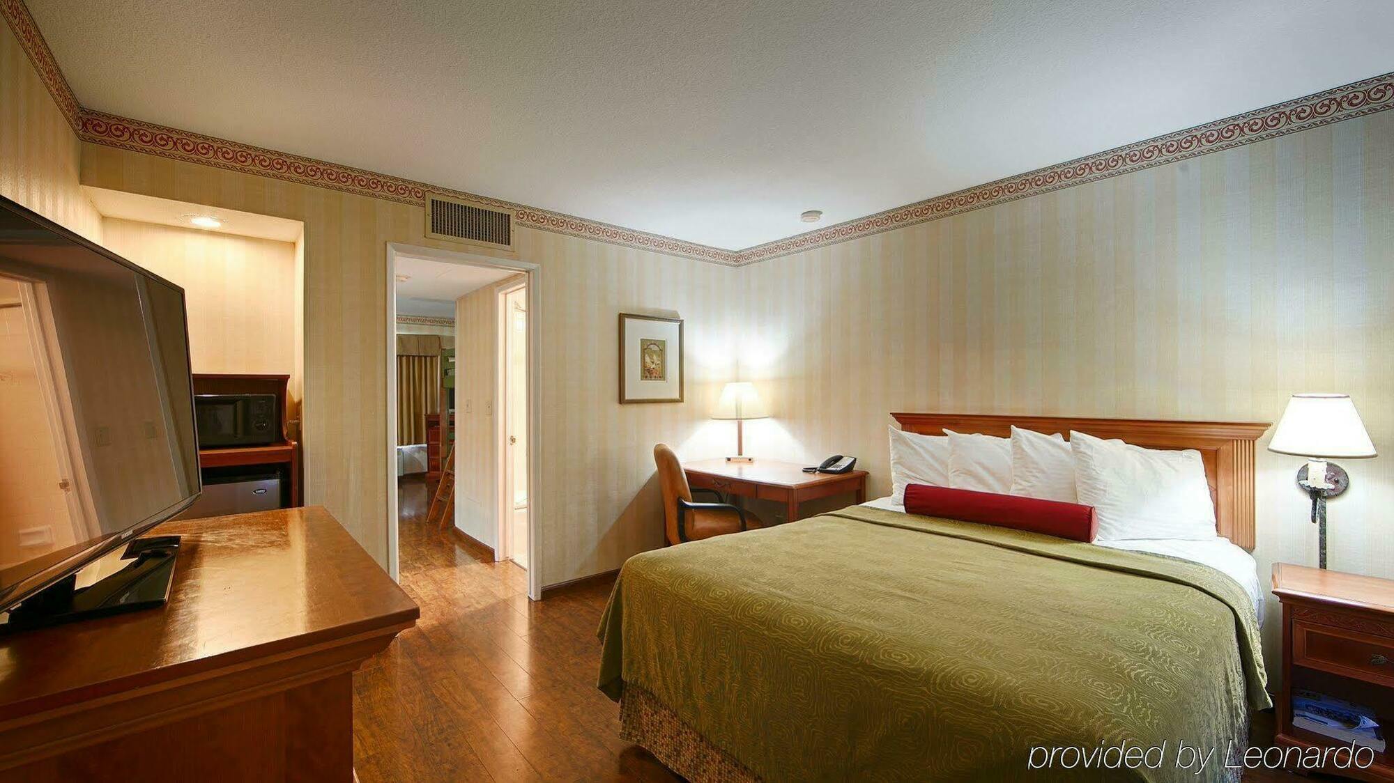 Best Western Plus Raffles Inn & Suites Anaheim Dış mekan fotoğraf